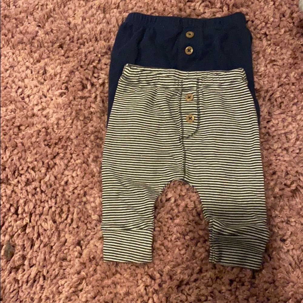 2 pants